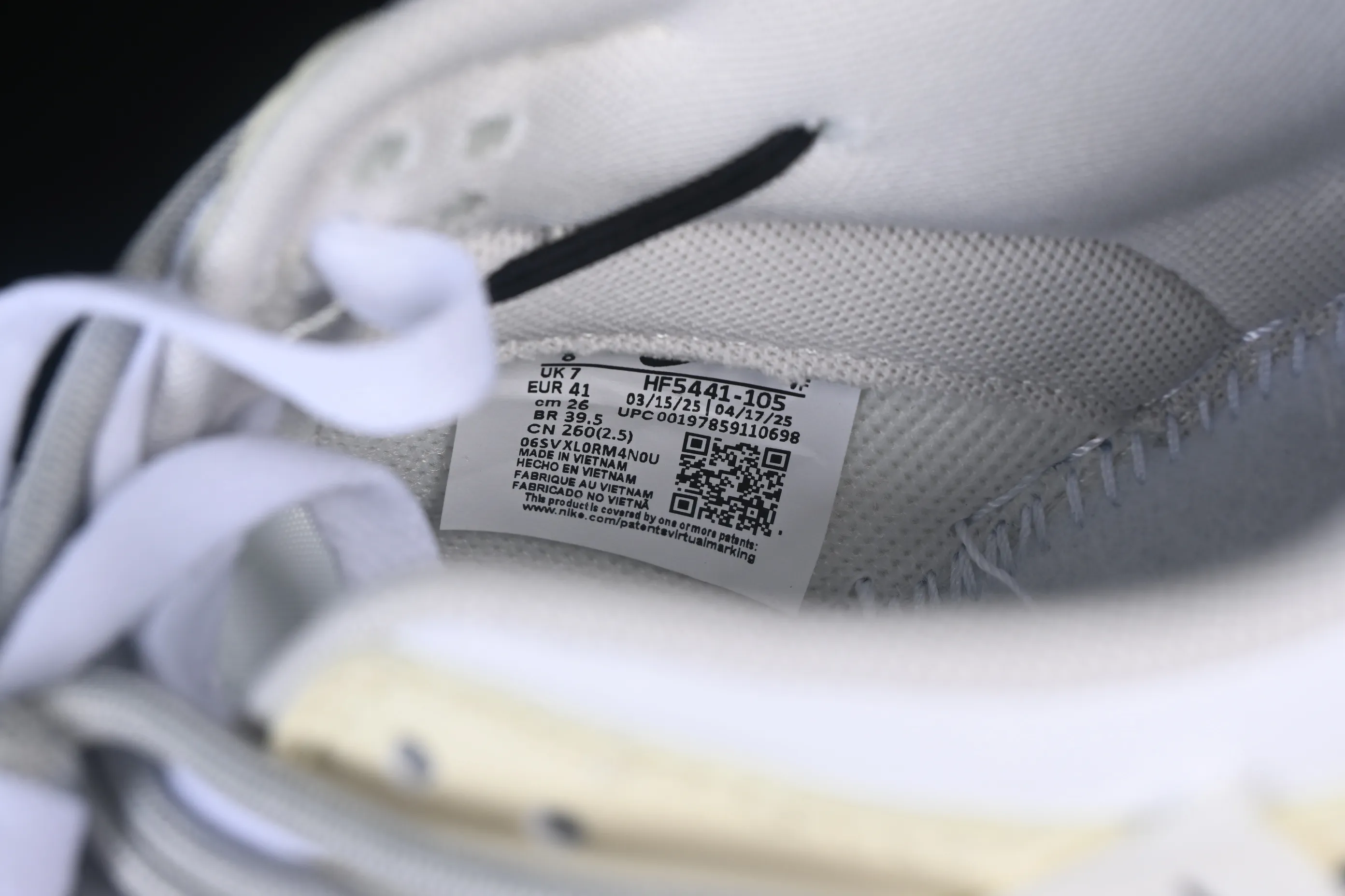 All categories Nk SB Dunk Series Nk SB Dunk Low High-end customized low-top sneakers Nike SB Dunk Low straps low-top casual sneakers HF5441-105